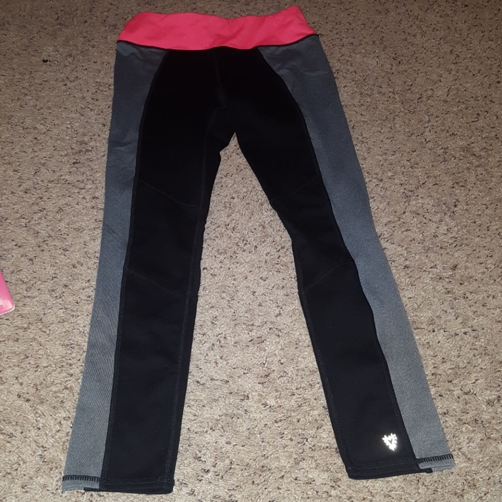 Betsey Johnson cropped pants size S